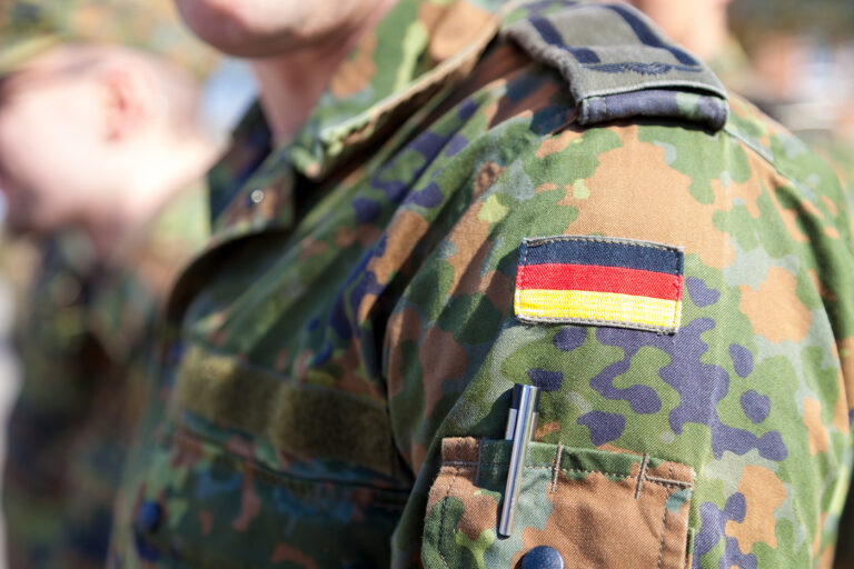 Diensthaftpflichtversicherung für Bundeswehrangehörige
